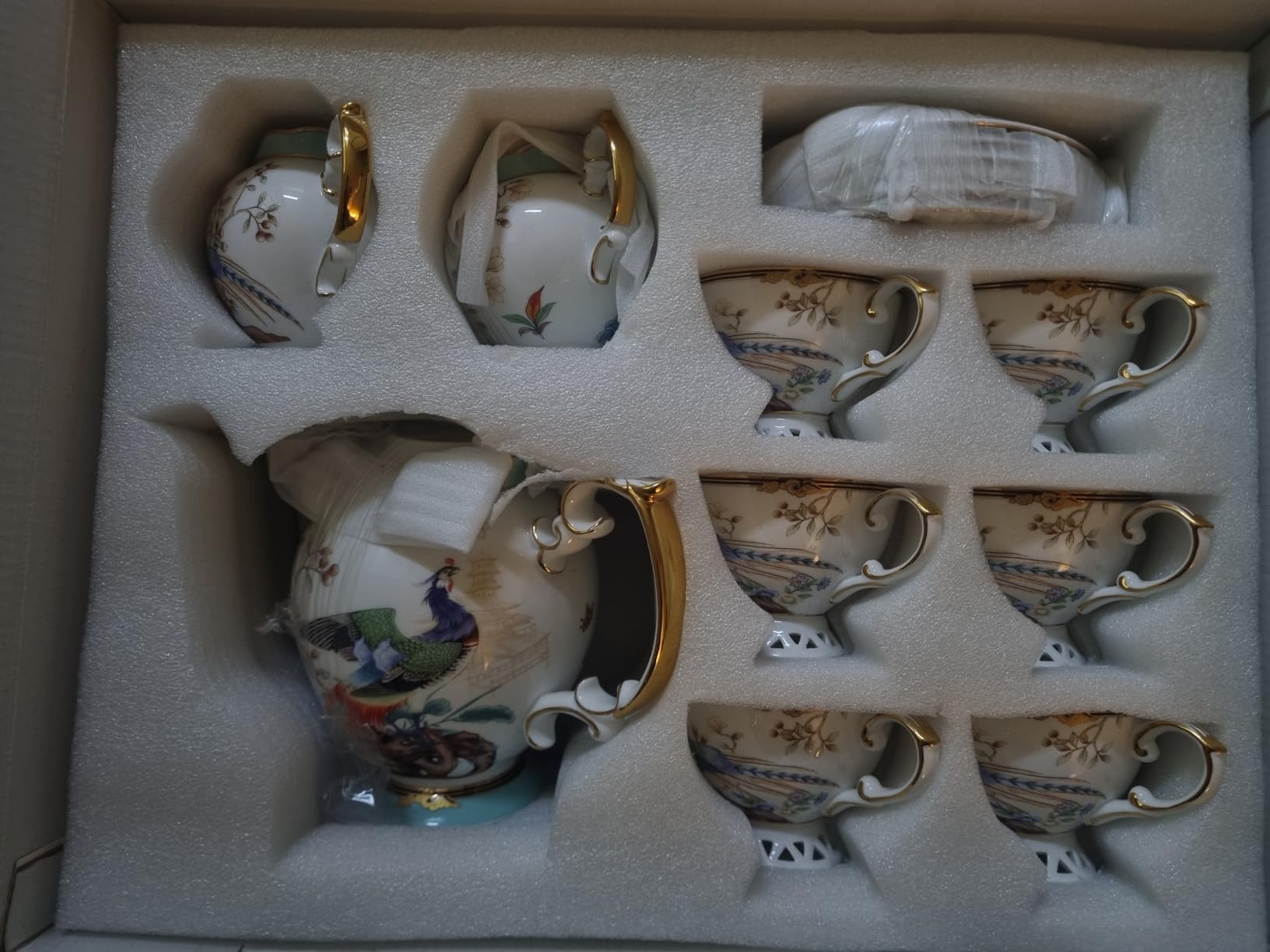 ACMLIFE Bone China Tea Set for Adults with Teapot, Porcelain Tea Party Sets 21-Piece Vintage Floral Fine Bone China Tea Set for 6, 24K Gold English Tea Sets for Women Tea Party for Gifts customer photo 1