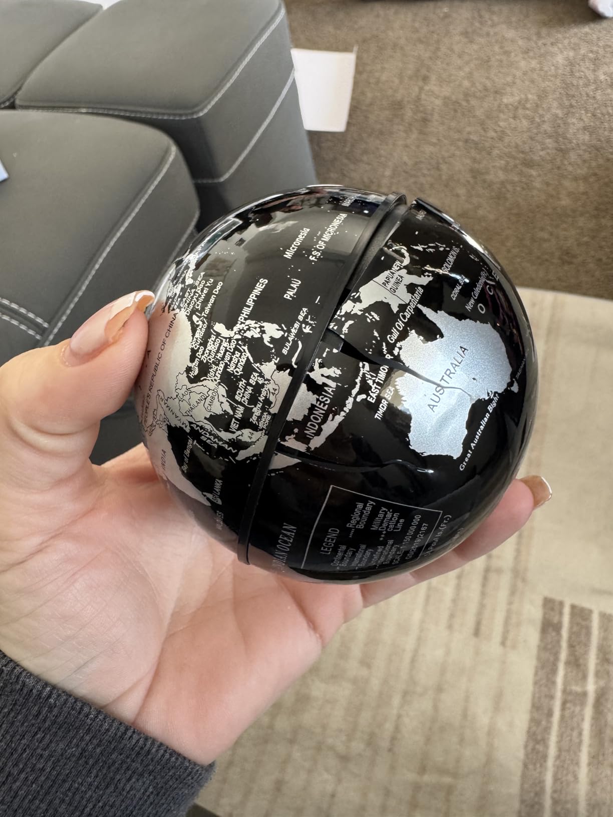 MOKOQI Magnetic Levitating Globe with LED Light, Cool Tech Gift for Men Father Boys and Girls, Birthday Gifts for Kids, Floating Globes World Desk Gadget Decor in Office Home Display (Silver) customer photo 1