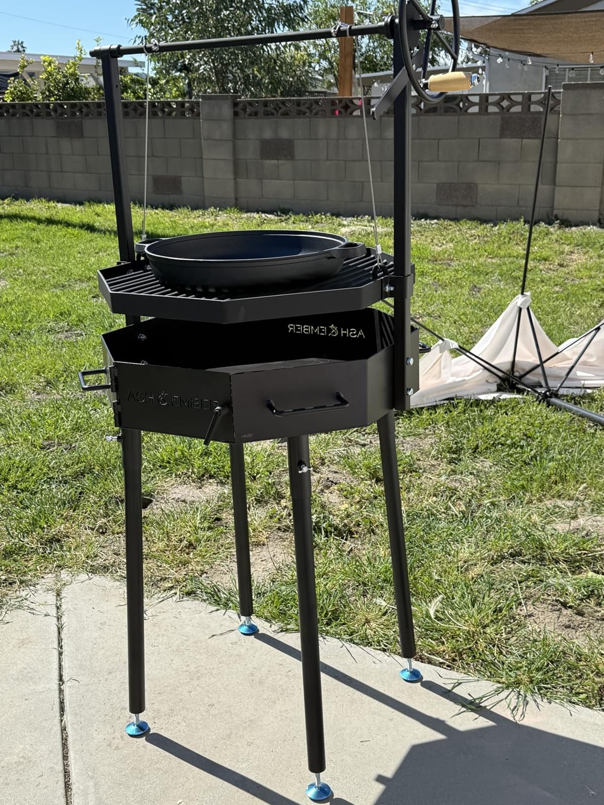 Ash & Ember Santa Maria Grill, Argentine Style Open Fire Grill, Adjustable Cooking Grate with Flywheel, BBQ Grill Comes with Cast Iron Skillet customer photo 1