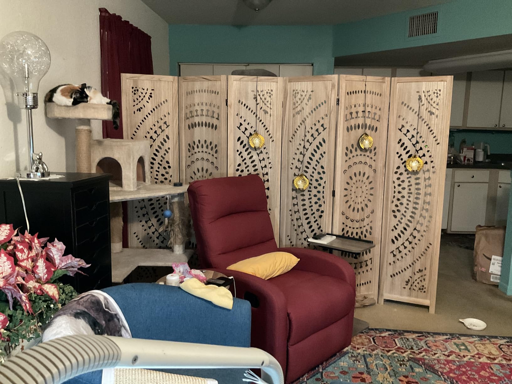 66.9Inch Folding Room Divider, 6 Panels Wood Carved Privacy Screens Free Assembled Freestanding Partition for Bedroom Home Office (Brown) customer photo 2