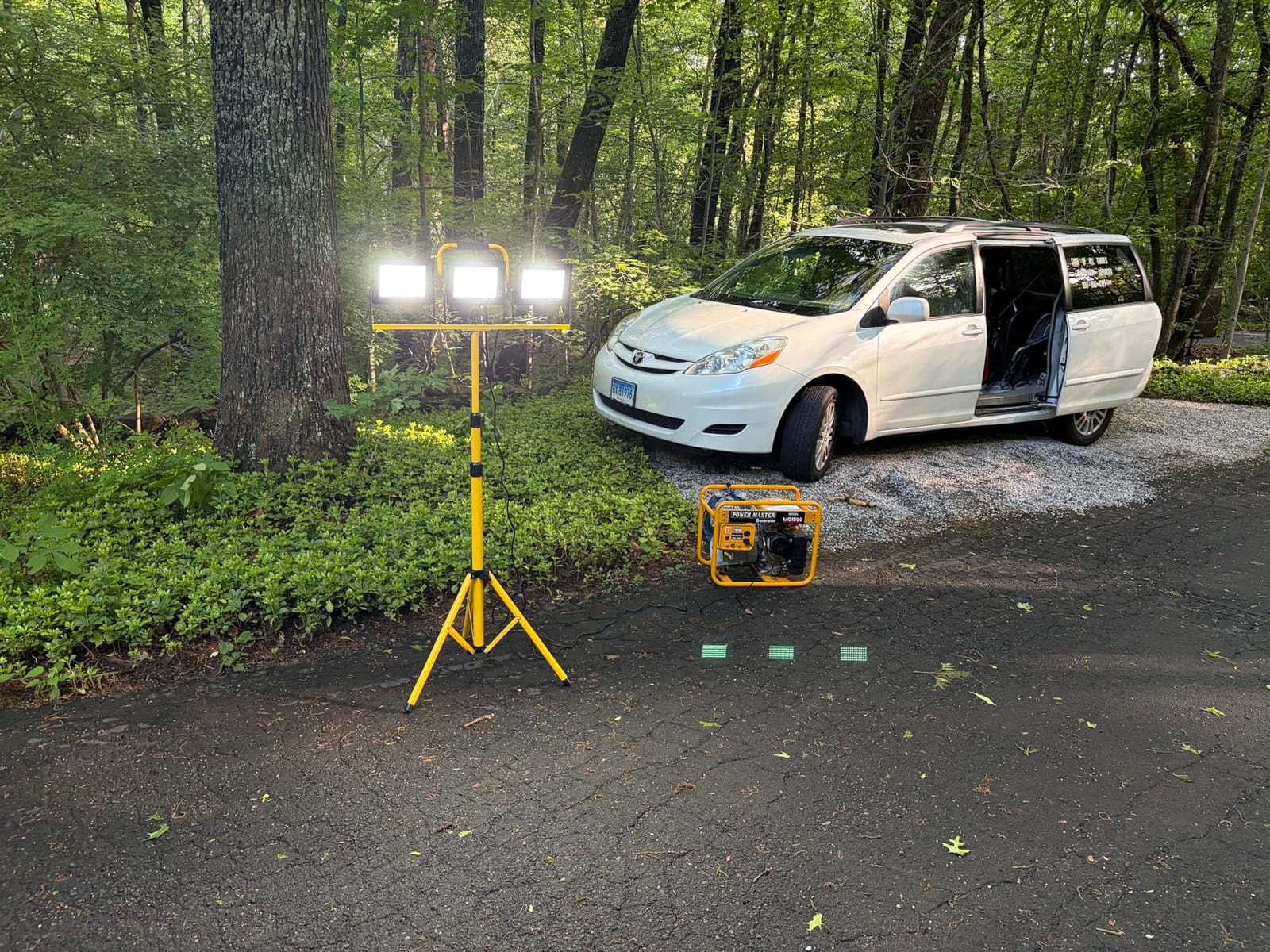 21000-Lumen LED Work Light with Stand for Job Site Garage customer photo 2