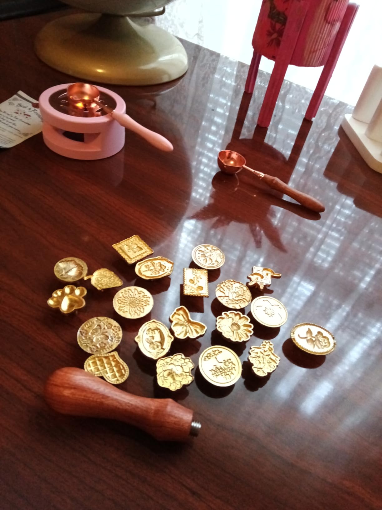 Draupnir Wax Seal Stamp Kit, 21pcs Vintage Classic Sealing Wax Stamp Heads with Wooden Handle, Gold, Ideal for Wedding, Party Invitations, Gift Wrapping customer photo 2