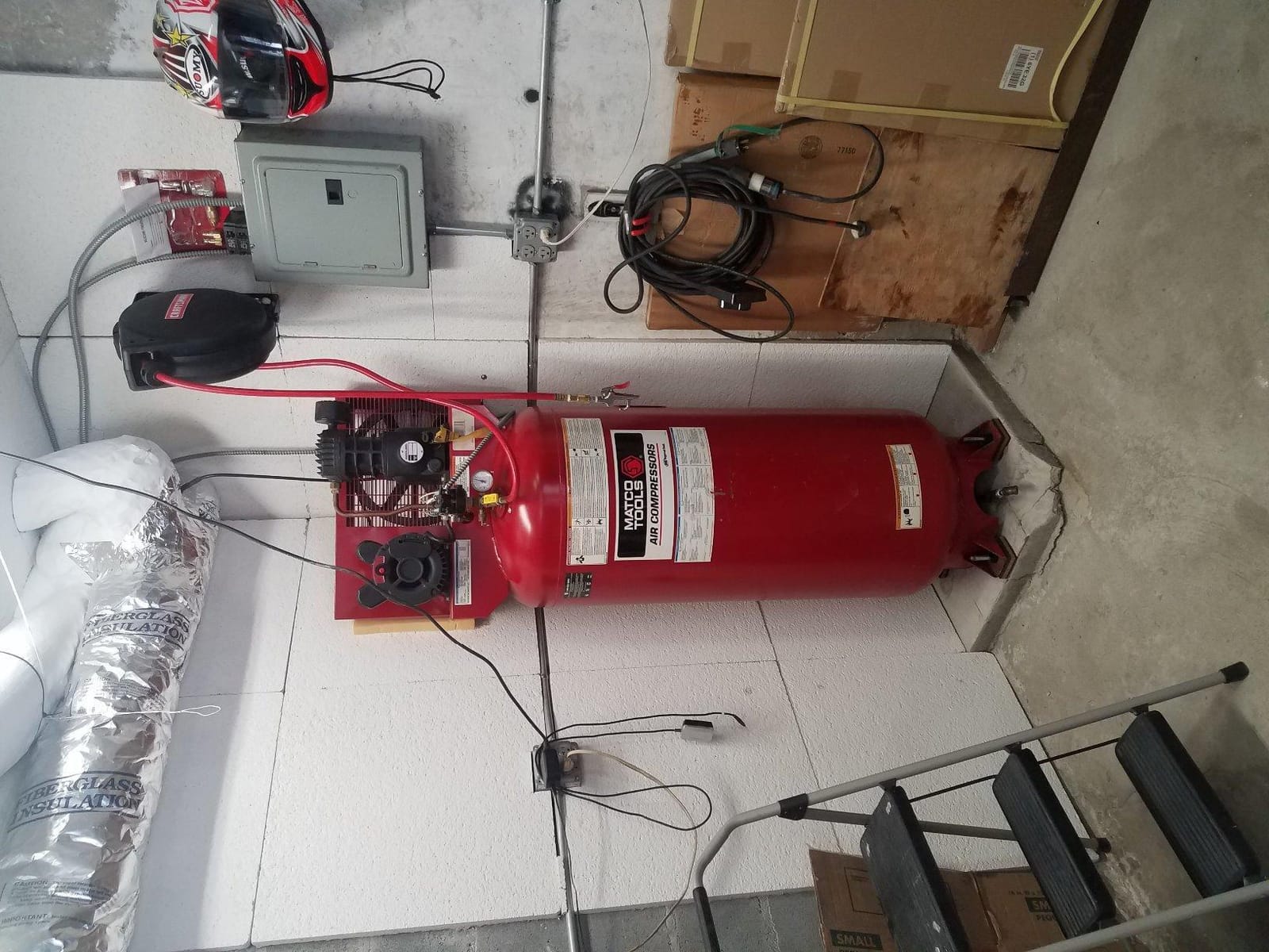 Ingersoll Rand SS3L3 Single Stage Air Compressor, 3 HP, 60 Gal Vertical customer photo 2