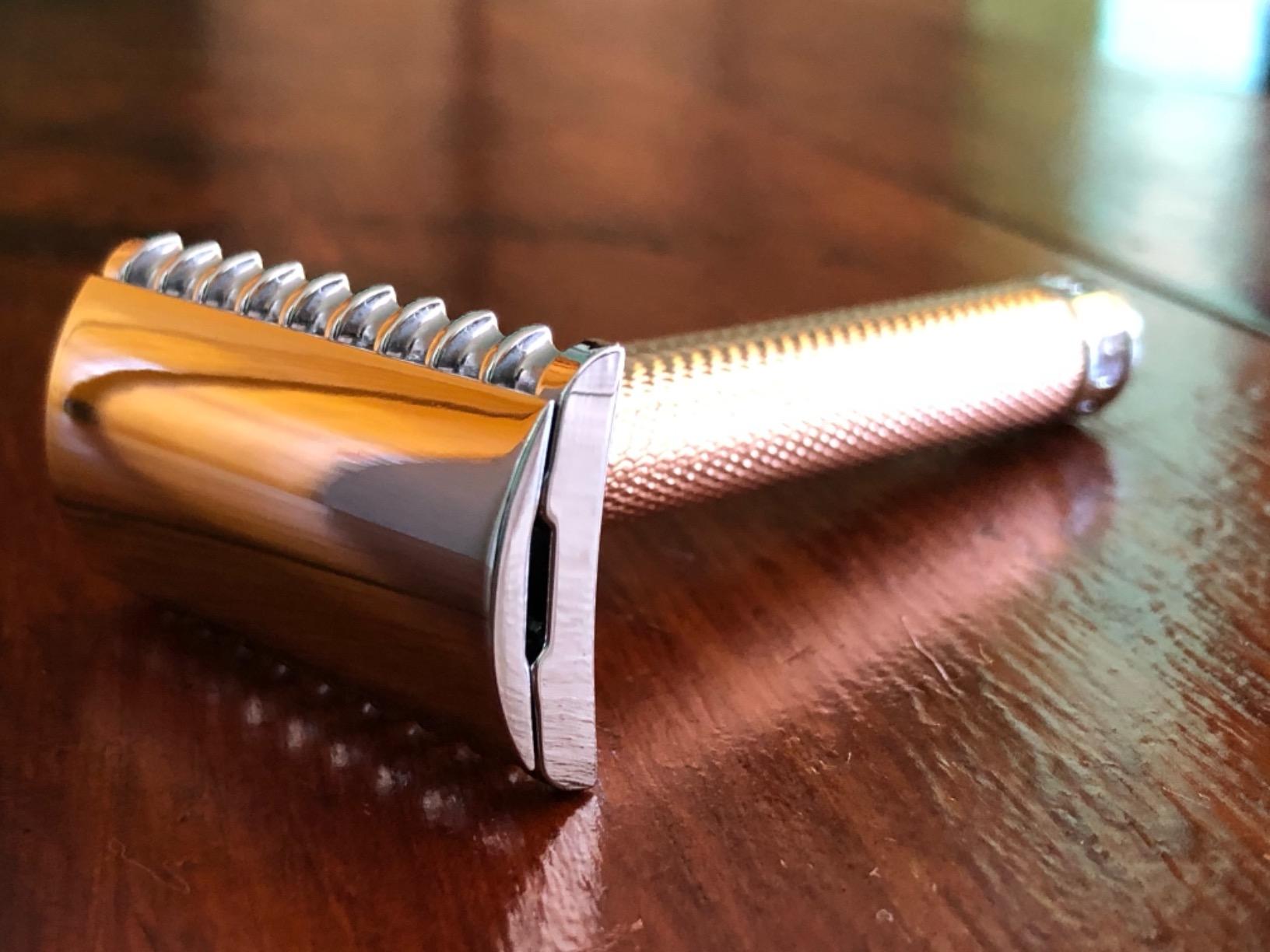 MÜHLE TRADITIONAL R41 Double Edge Safety Razor (Open Comb) For Men - Perfect for Every Day Use, Barbershop Quality Close Smooth Shave customer photo 2