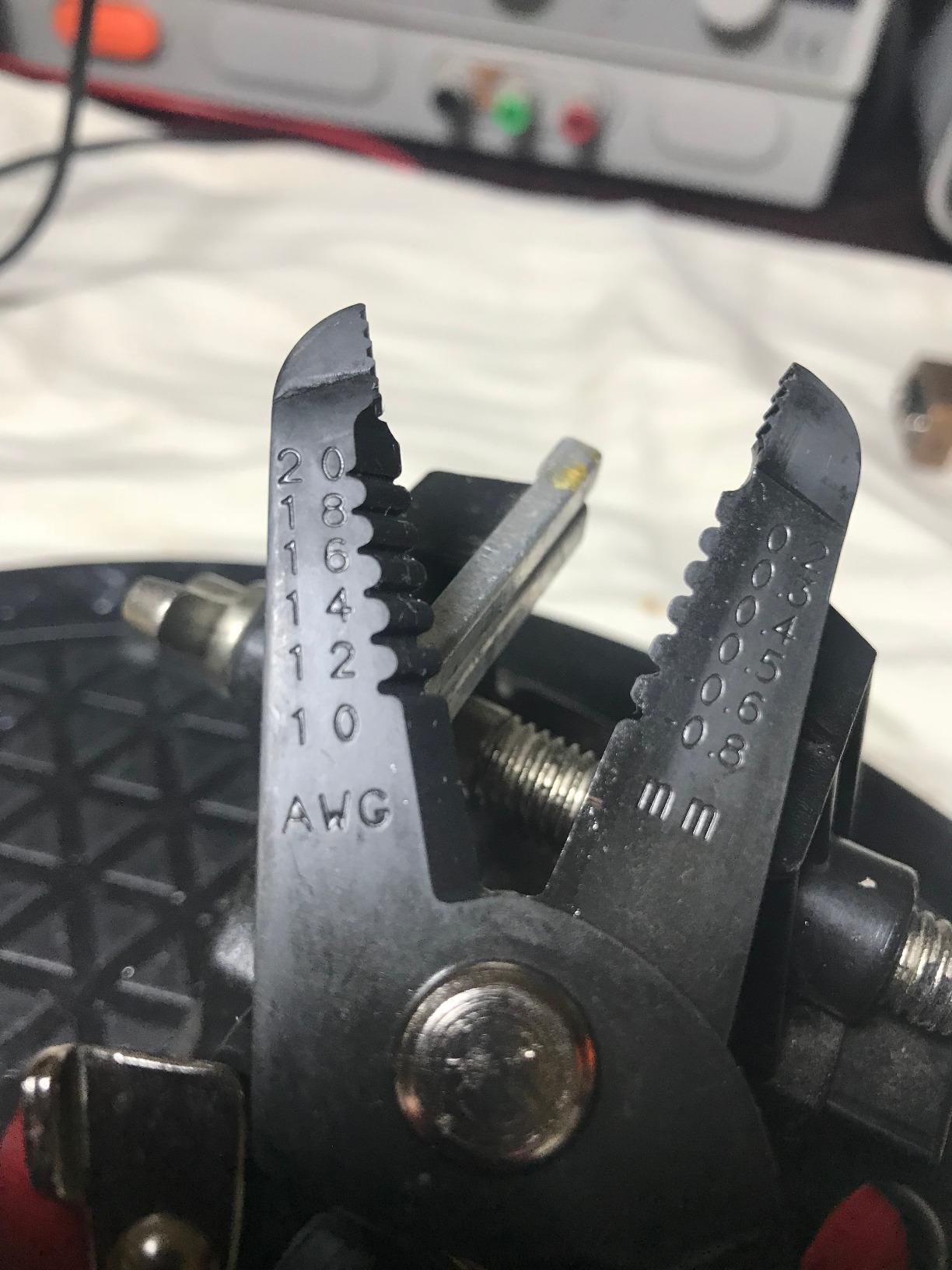 Hakko CHP CSP-30-1 Wire Stripper, 30-20 Gauge Maximum Cutting Capacity customer photo 2