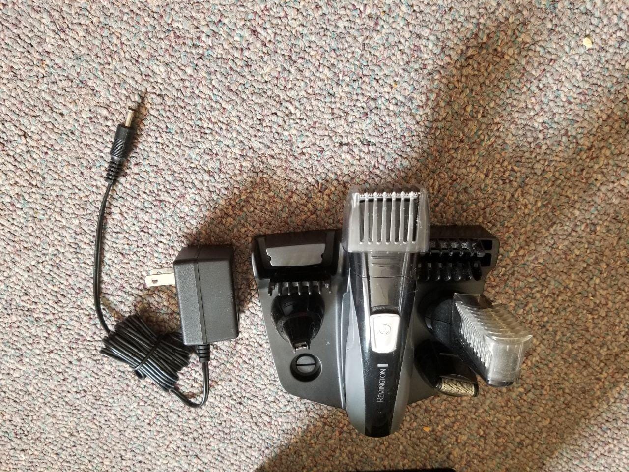 Remington Head to Toe Advanced Rechargeable Powered Body Groomer Kit, Beard Trimmer (10 Pieces), 6.3 Inch customer photo 2
