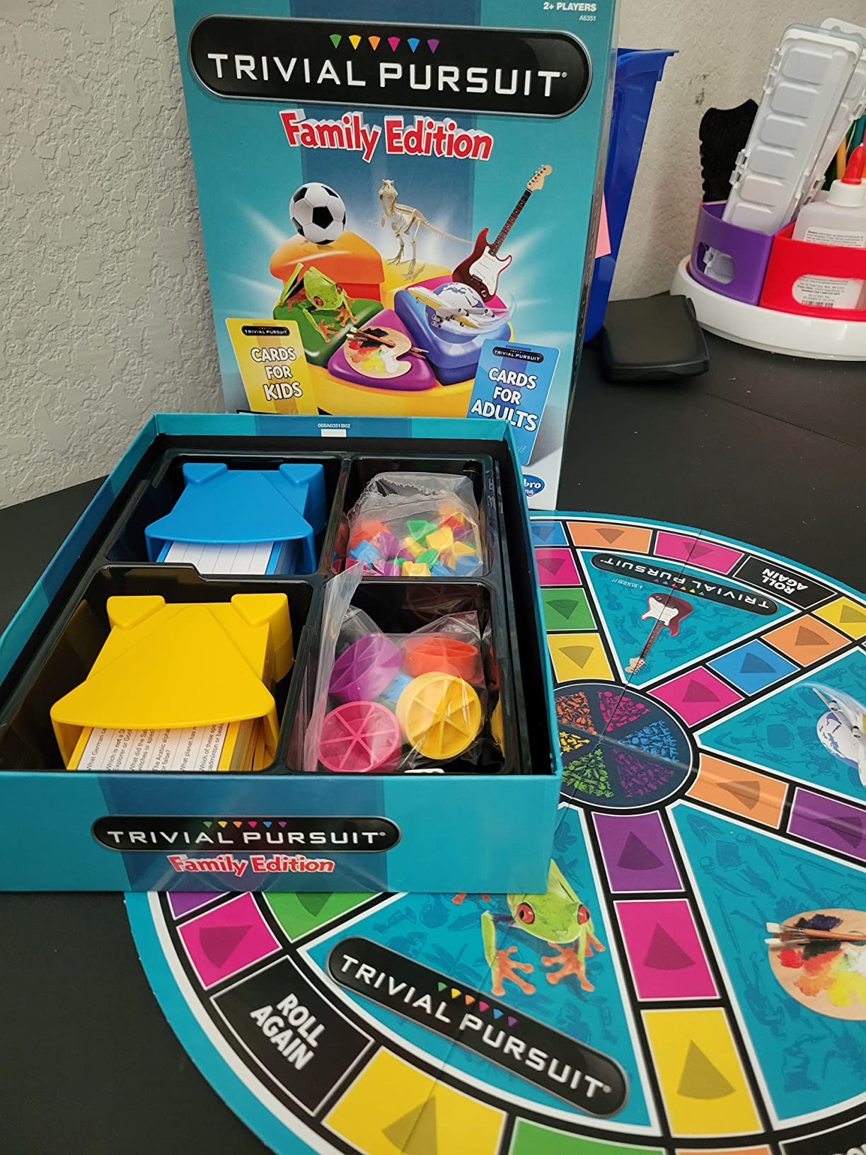 Hasbro Gaming Trivial Pursuit Game: Family Edition Board Game, Family Trivia Games for Adults and Kids, 2+ Players, Ages 8+ (Amazon Exclusive) customer photo 2