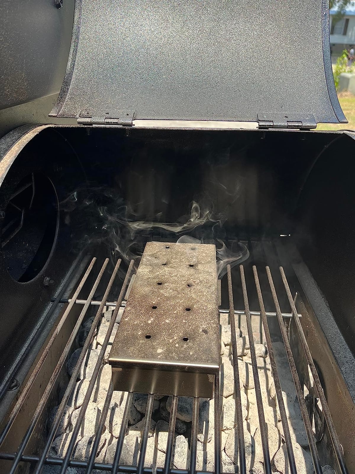 Char-Broil Stainless Steel Smoker Box, Silver, 3.75 x 1.6 x 9.25 inches customer photo 2
