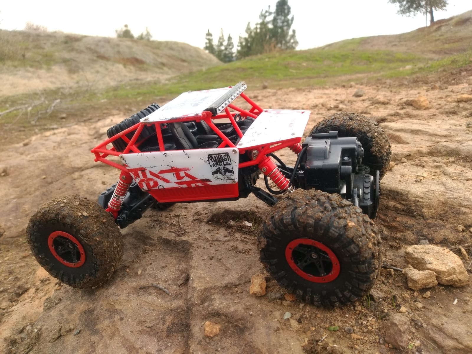 Cheerwing 1:18 Rock Crawler 2.4Ghz Remote Control Car 4WD Off Road RC Monster Truck 2 Battery (Blue) customer photo 2