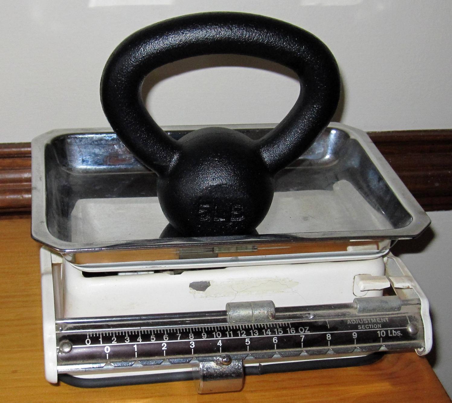 Premium Powder Coated Solid Cast Iron Kettlebell Weights 5lb to 45lb customer photo 1