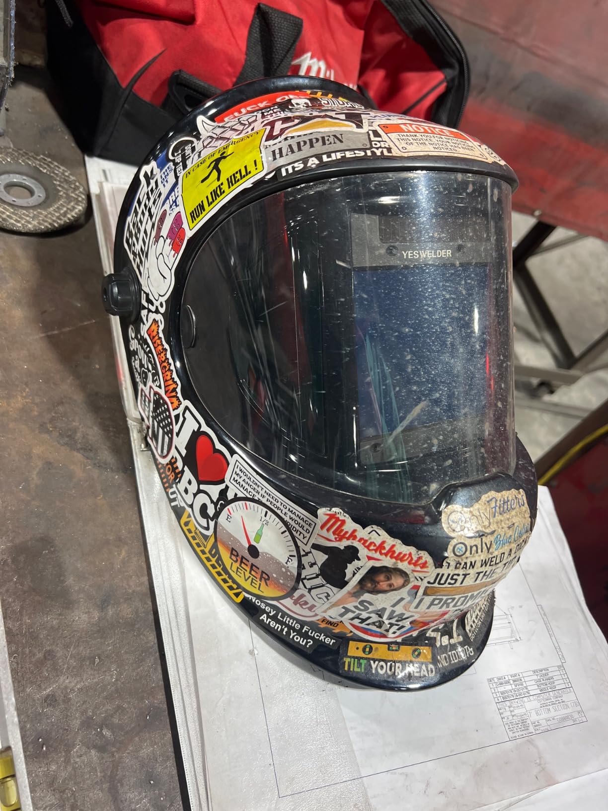 YESWELDER Auto Darkening Welding Helmet with LED, 180° View, LYG-Q800D customer photo 2
