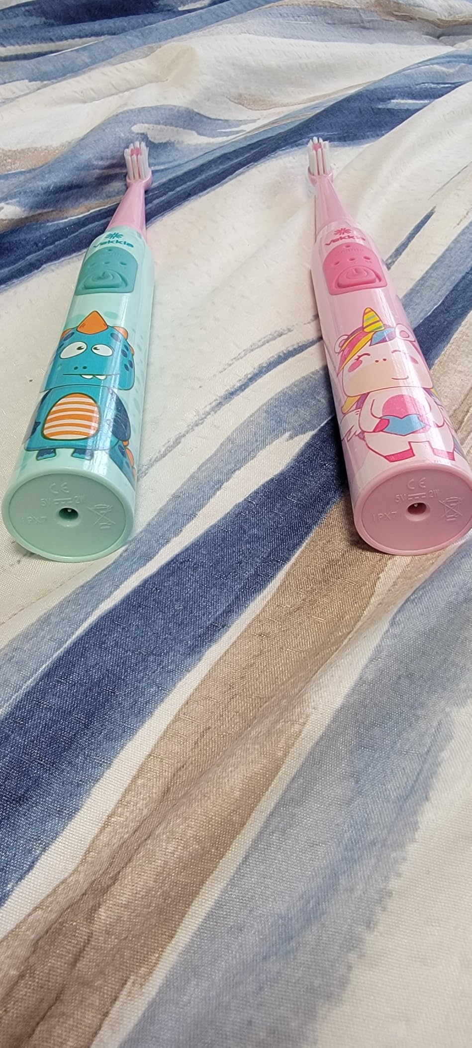 Vekkia Sonic Rechargeable Kids Electric Toothbrush(Blue) customer photo 2