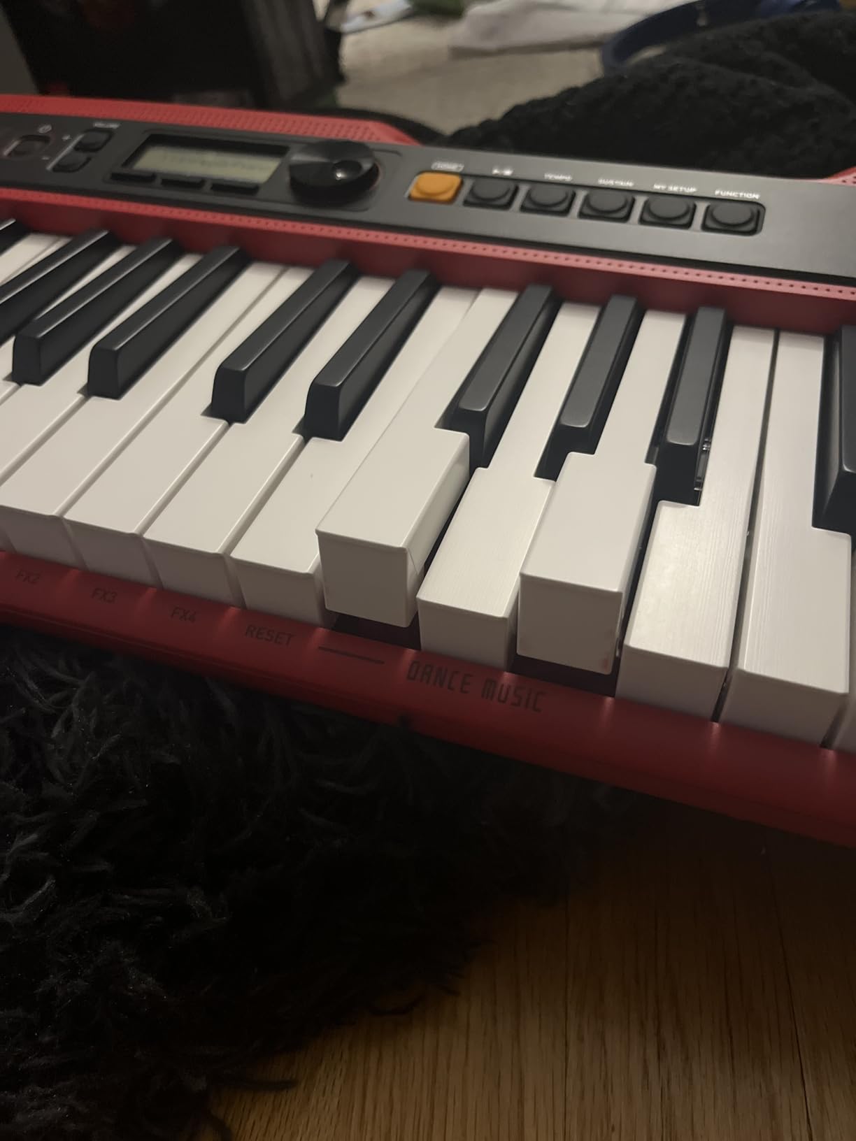 Casio Casiotone CT-S200RD – 61-Key Portable Keyboard for Beginners | 400 Tones, 77 Rhythms, LCD Display, Dance Music Mode, USB-MIDI, Stereo Speakers | Includes Power Supply & Music Rest | Red customer photo 2