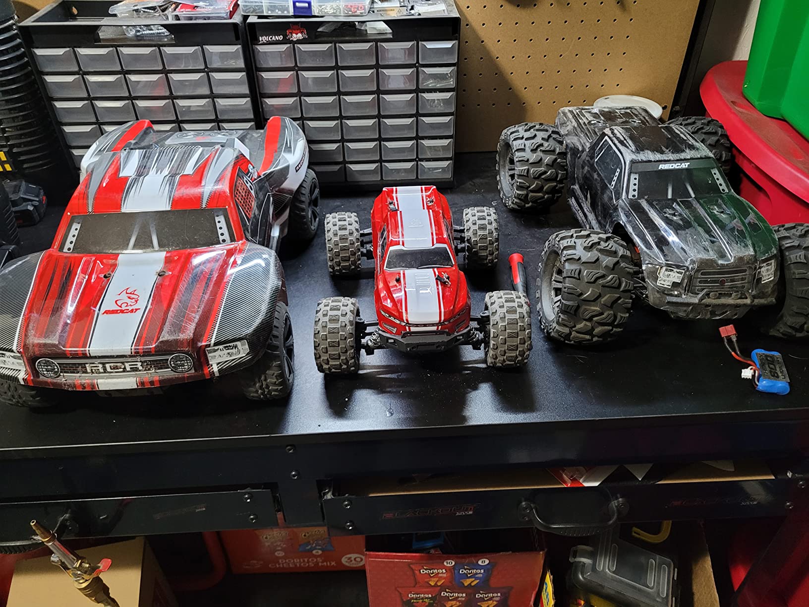 Redcat Racing Volcano 16 1/16 Scale RC Monster Truck – Electric Remote Control Car with 4WD, LED Lights, 2.4GHz Radio, 2 Rechargeable Li-Ion Batteries & Charger - Red customer photo 1