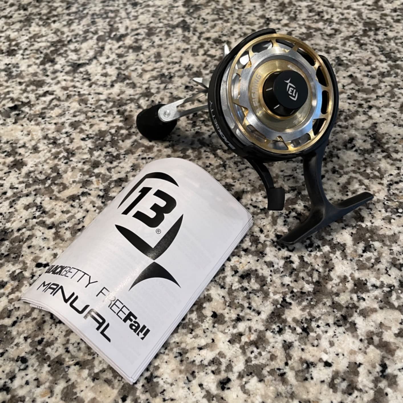 13 Fishing - Freefall Carbon - Inline Ice Fishing Reels - 2.5:1 Gear Ratio customer photo 2
