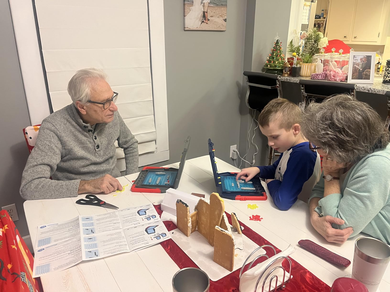 Hasbro Gaming Battleship Classic Board Game | Strategy Games for Kids and Adults | Ages 7+ | 2 Players | Fun Kids Games | Family Games customer photo 1