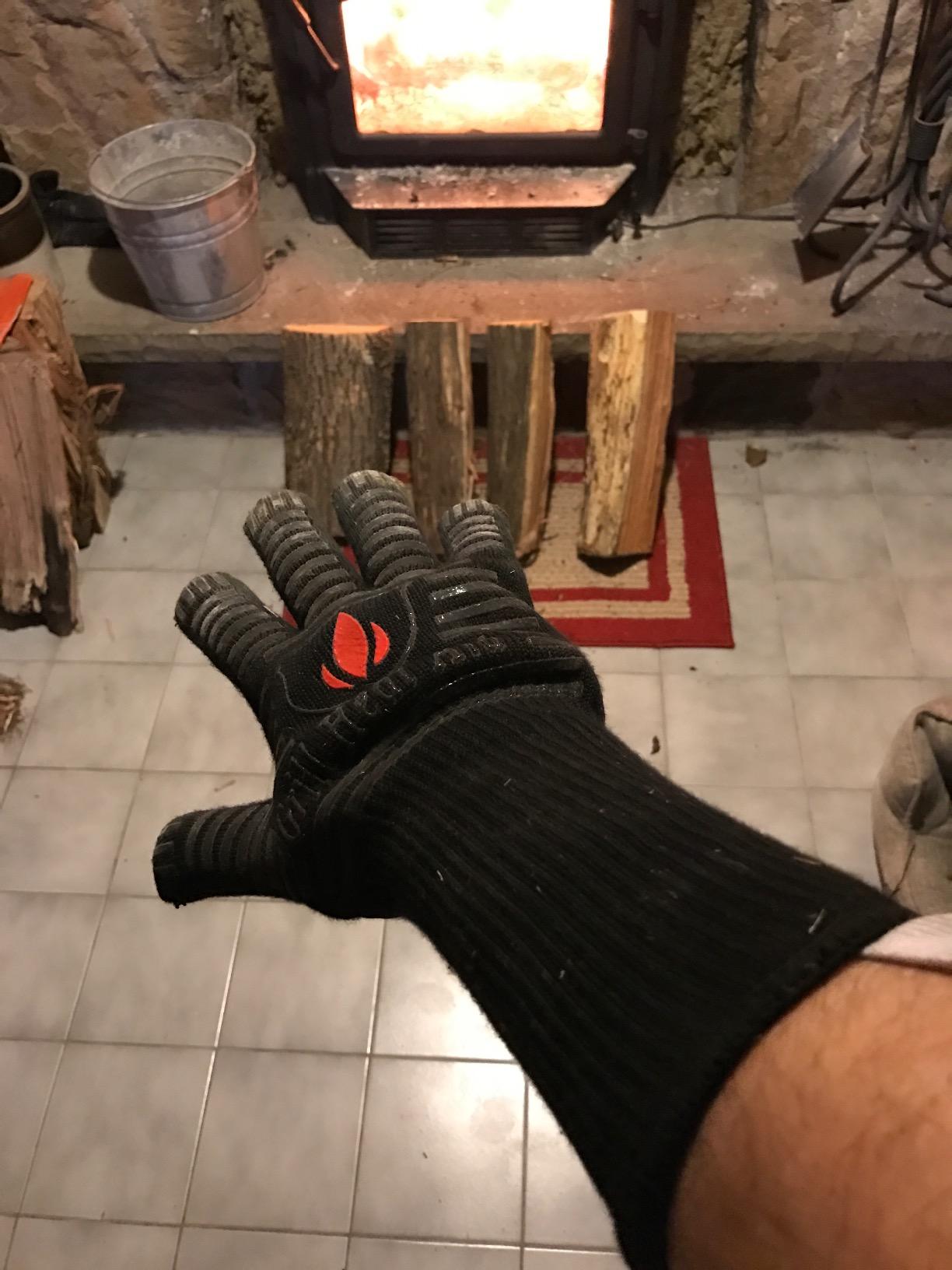 QeeLink Welding Gloves for Men - Fireproof Leather and Stitching customer photo 2