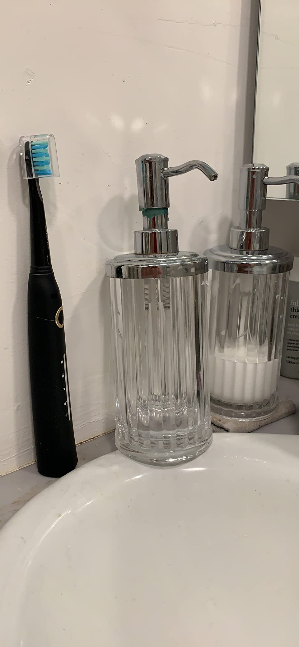 TEETHEORY Electric Toothbrush for Adults with 8 𝐁𝐫𝐮𝐬𝐡 𝐇𝐞𝐚𝐝𝐬, Sonic Electric Toothbrush with 40000 VPM Deep Clean 5 Modes, Rechargeable Toothbrushes Fast Charge 4 Hours Last 30 Days customer photo 1