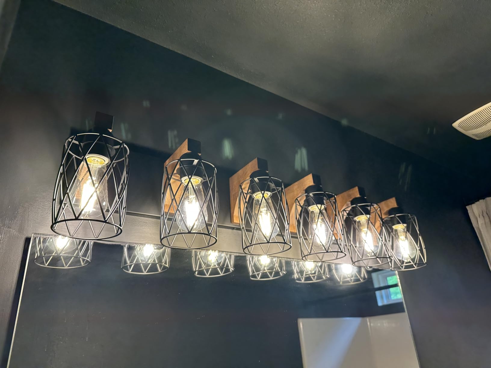 TJOY LED Edison Light Bulbs, E26 Dimmable Vintage Bulb, 8W = 60W Equivalent customer photo 2