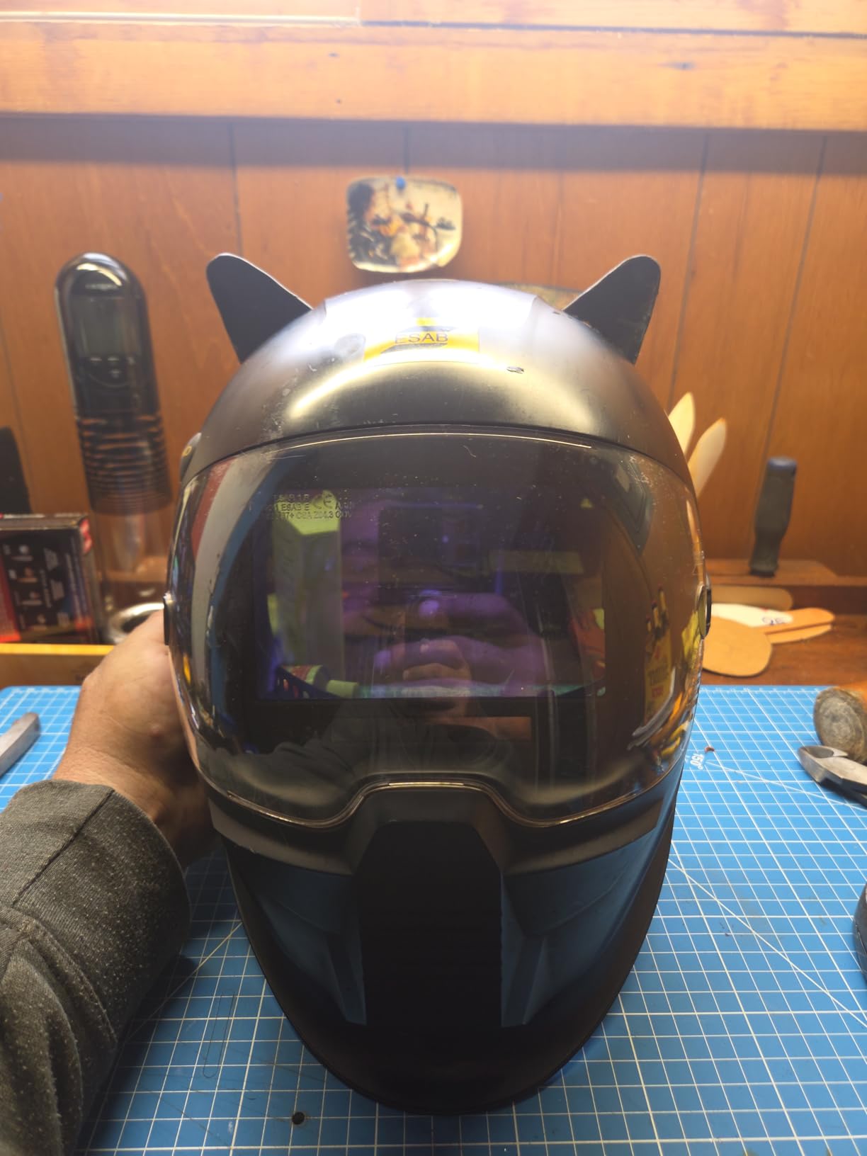 ESAB® Sentinel™ A60 Welding Helmet, Black Low-Profile Design, High Impact Resistance Nylon, Large Viewing Area 4.65 in x 2.80 in customer photo 2