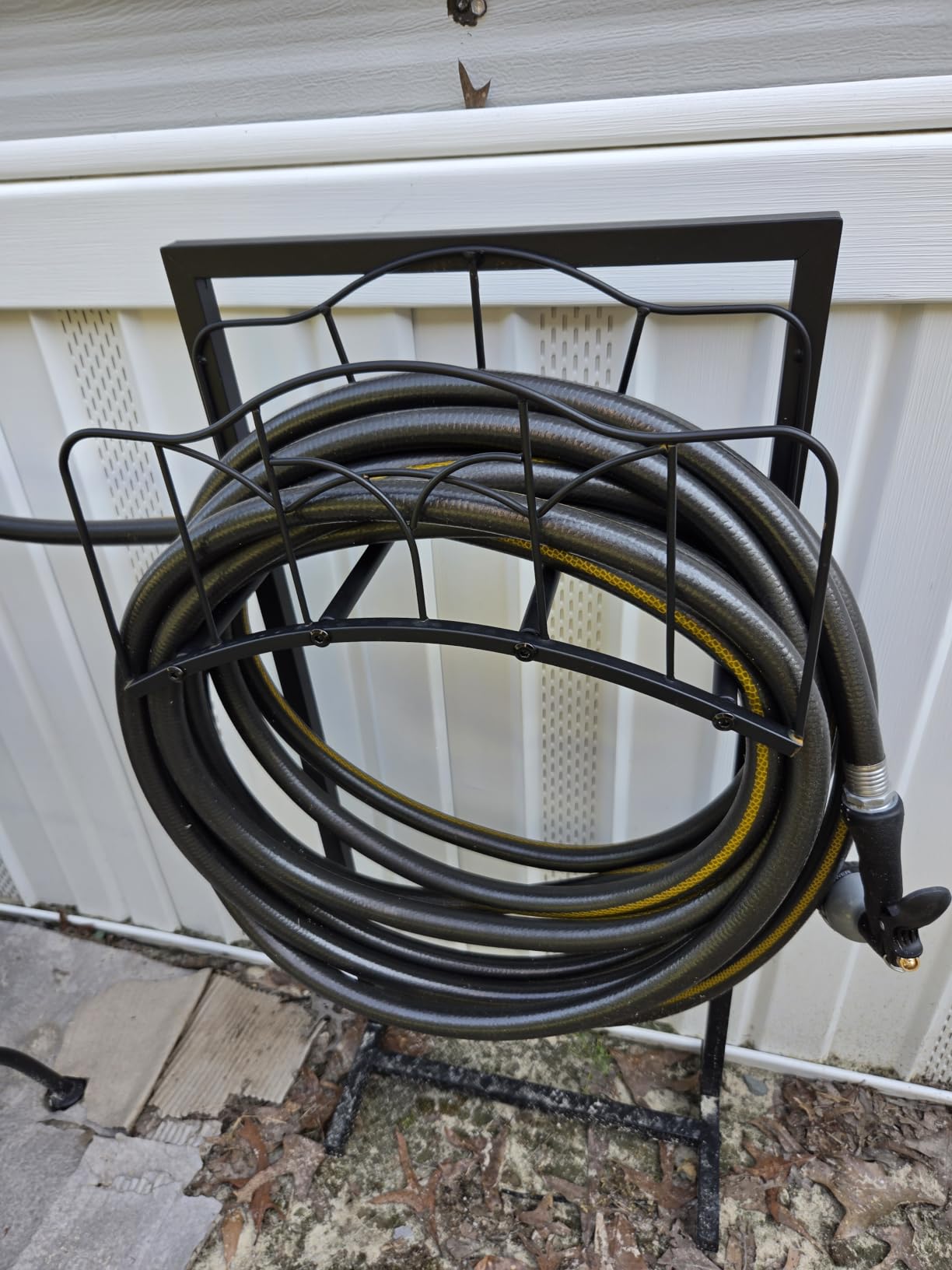 Garden Hose Holder,100ft Capacity Hose Reel for Outside customer photo 1