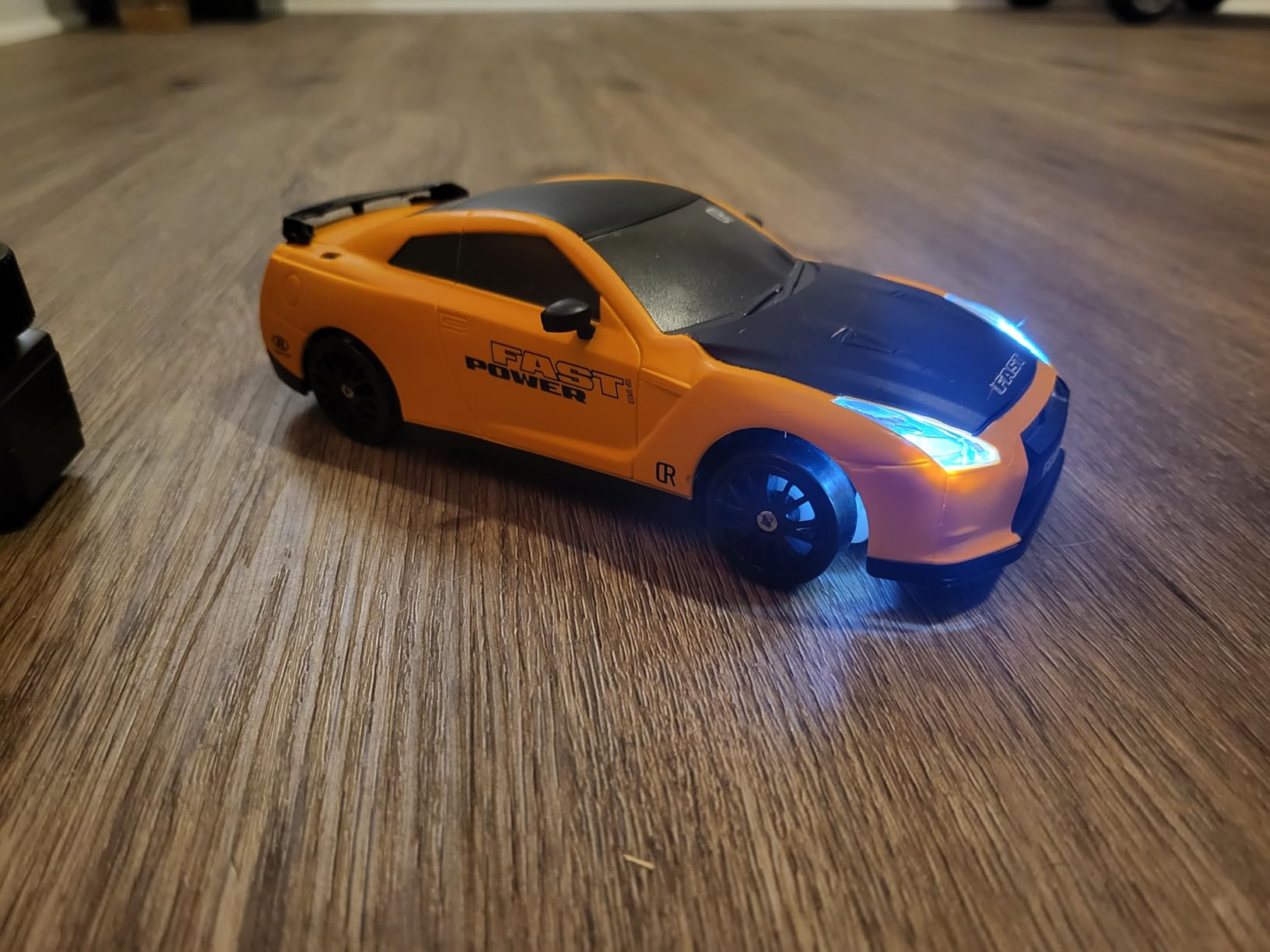 Remote Control Car RC Drift Car 2.4GHz 1:24 Scale 4WD 15KM/H High Speed Model Vehicle with LED Lights Drifting Tire Racing Sport Toy Car for Adults Boys Girls Kids Gift customer photo 1
