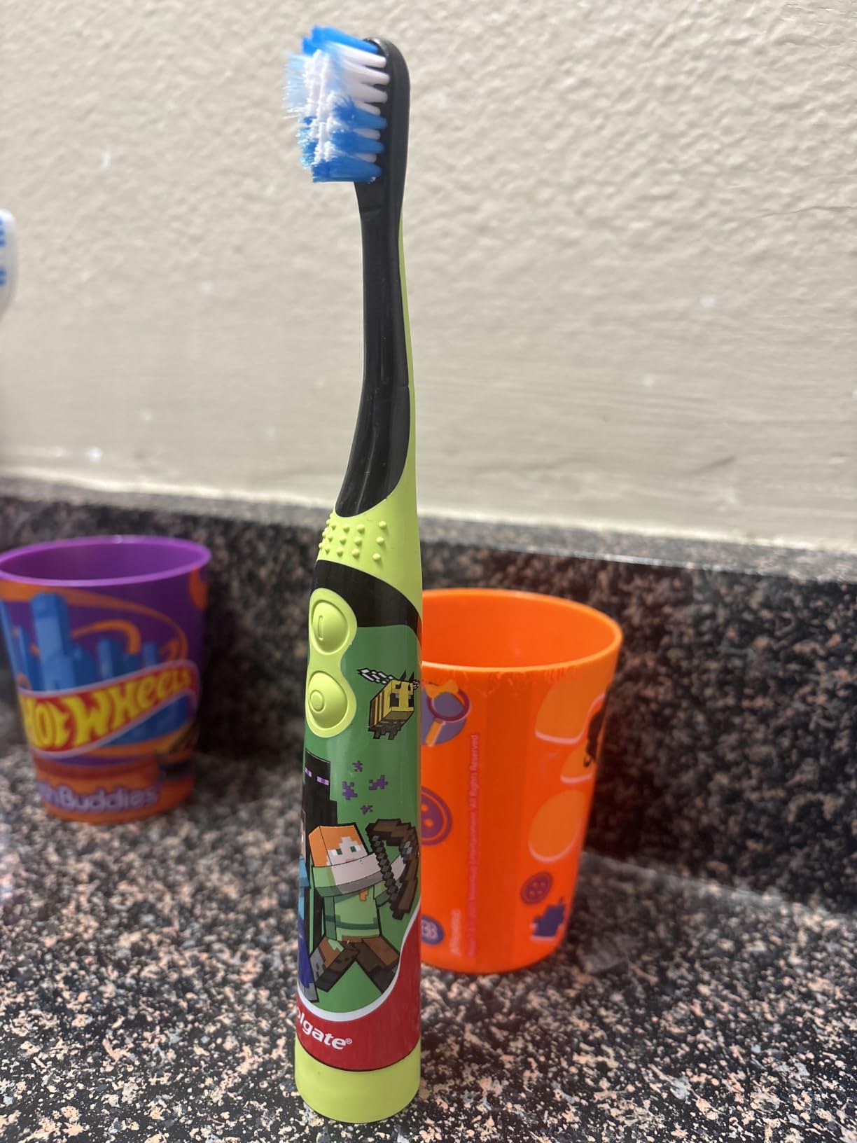 Colgate Kids Battery Powered Minecraft Toothbrush, Extra Soft customer photo 2