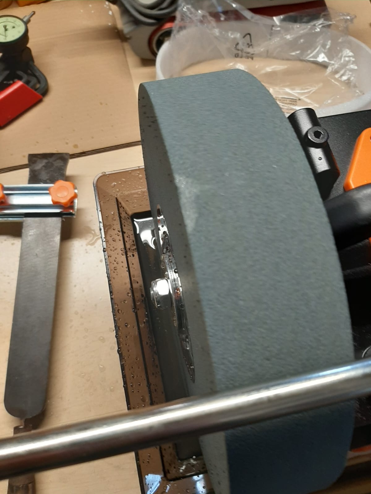 WEN 8-Inch Water-Cooled Wet/Dry Sharpening System (BG4108) customer photo 2