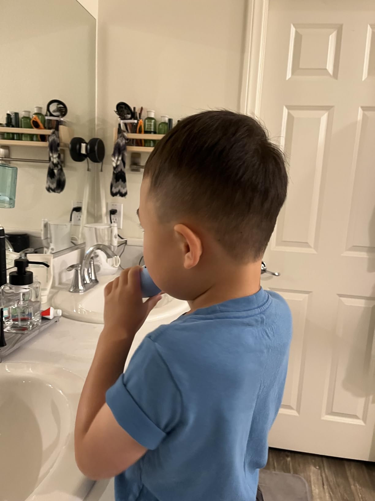 DYCROL Kids U-Shaped Electric Toothbrush,4 Heads,Dinosaur Design Ages 2-6 customer photo 2