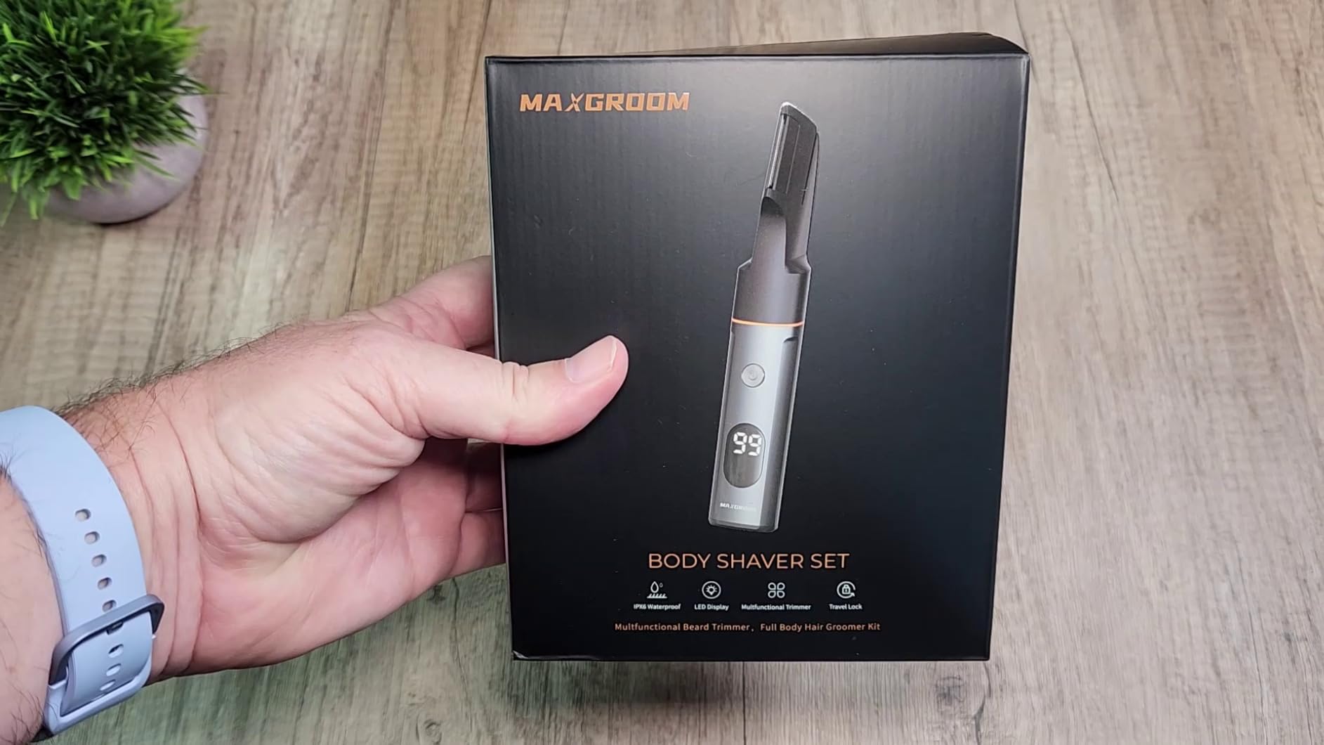 MAXGROOM Manscape Body Hair Trimmer for Men, Waterproof Pubic, Groin & Ball Shaver, No-Nick Mens Electric Grooming Kit with LED Display, USB Rechargeable, Adjustable Guide Comb customer photo 1