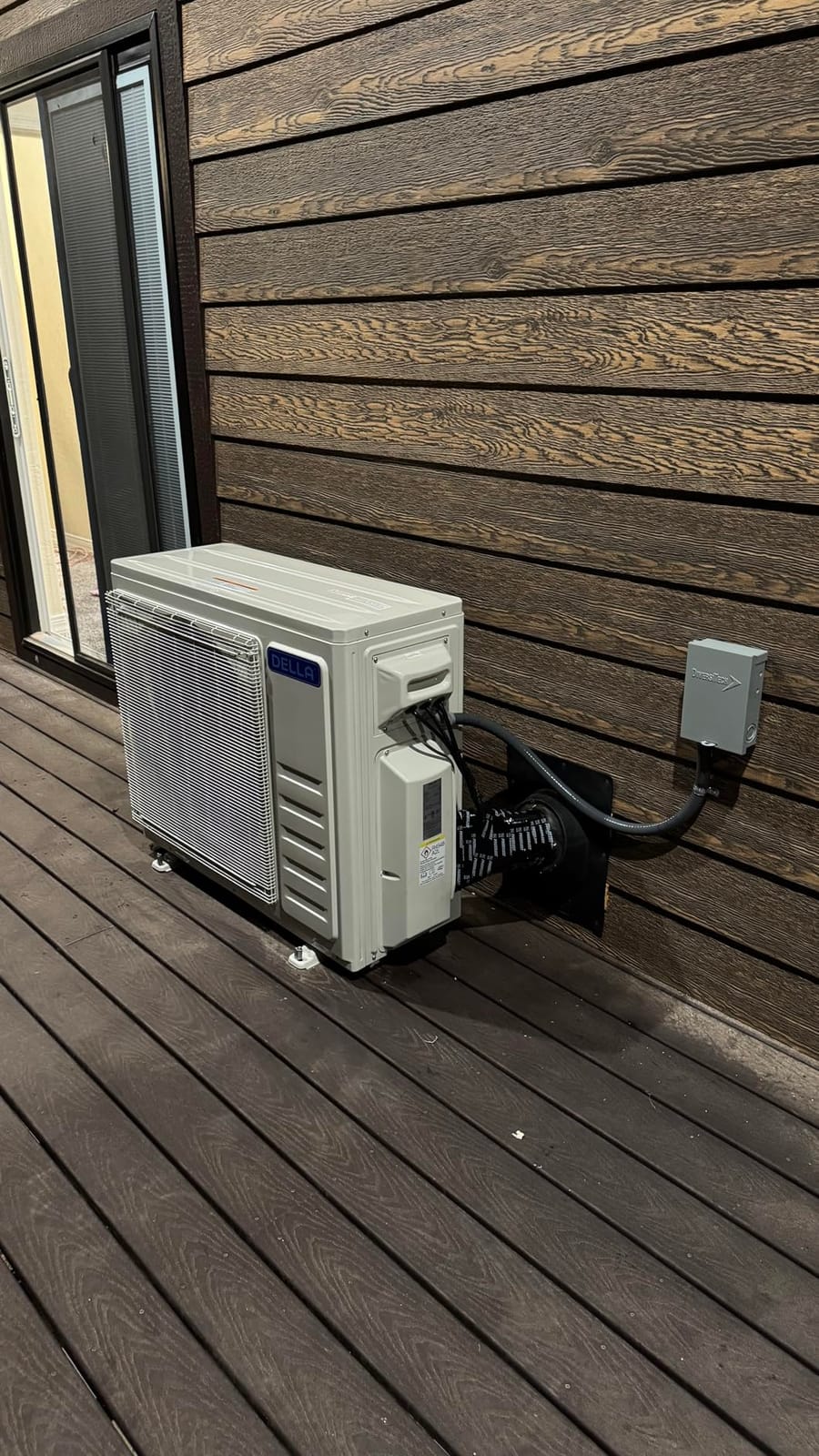 DELLA 28K BTU ODU Mini Split AC 3 Zone (2 * 9K+12K BTU) 20 SEER2 208-230V Works with Alexa and Wifi, Cools Up to 1350 Sq.Ft, Energy Efficient, Multi Zone, Pre-Charged Heat Pump, 16ft Kits customer photo 1