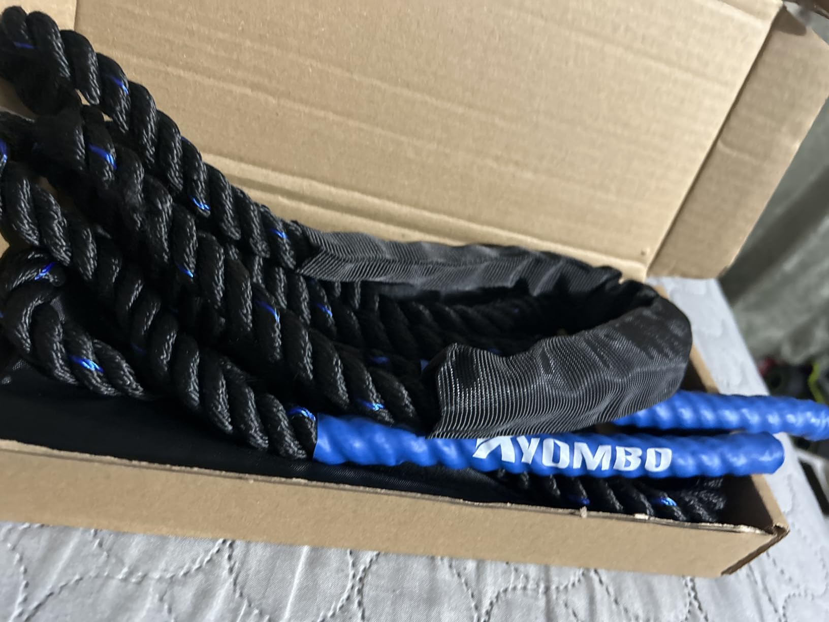 Ayombo Jump Rope, Weighted Jump Rope for Fitness, Boxing Equipment Jump Ropes for Men Women, Battle Skipping Ropes for Exercise, Suitable for Boxing, Cardio, Training Muscle Speed Home Gym Workout Equipment customer photo 1