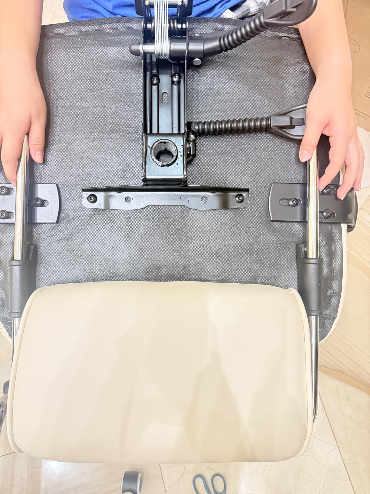 HOMREST Heated Massage Executive Office Chair with Foot Rest,Off White customer photo 1