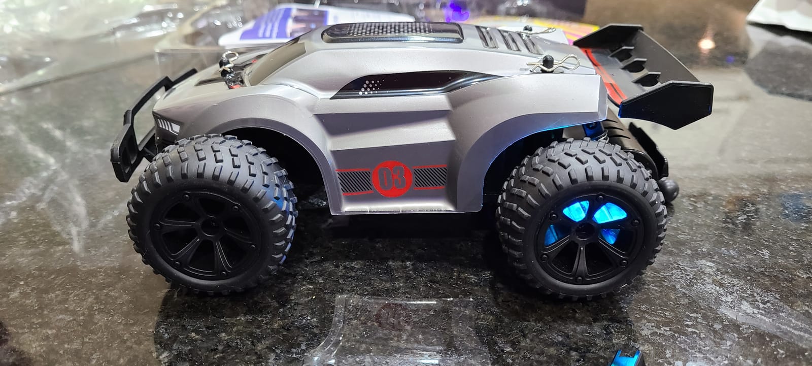 1:18 Remote Control Car - 20km/h 2.4GHz All Terrain Off-Road Monster Truck with Bodylights&Headlights &Headlamps, Rechargeable Toy Car Gift for 3 4 5 6 7 8 9 10-12 Year Old Boys Girls Kids customer photo 2