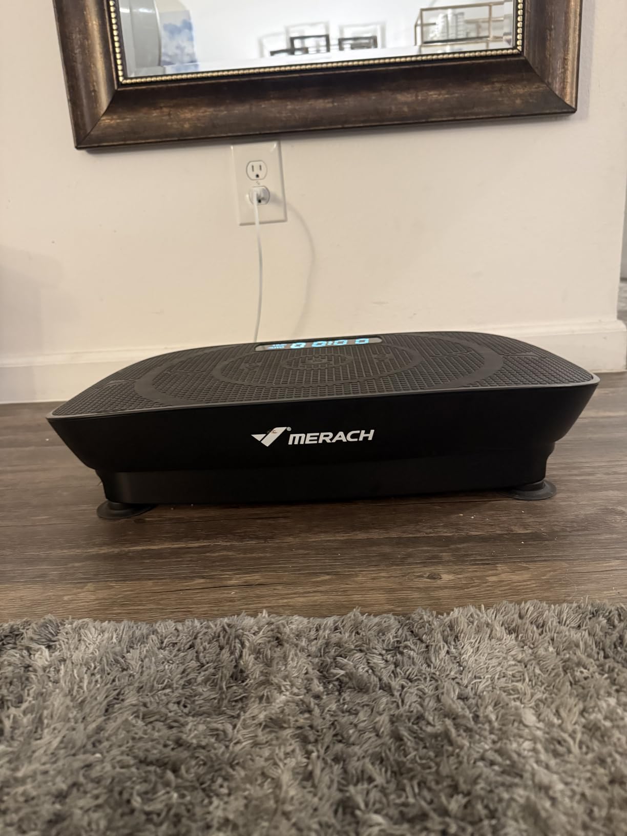 MERACH CV30 Pro Curved Vibration Plate Exercise Machine, Powerful & Quiet customer photo 2