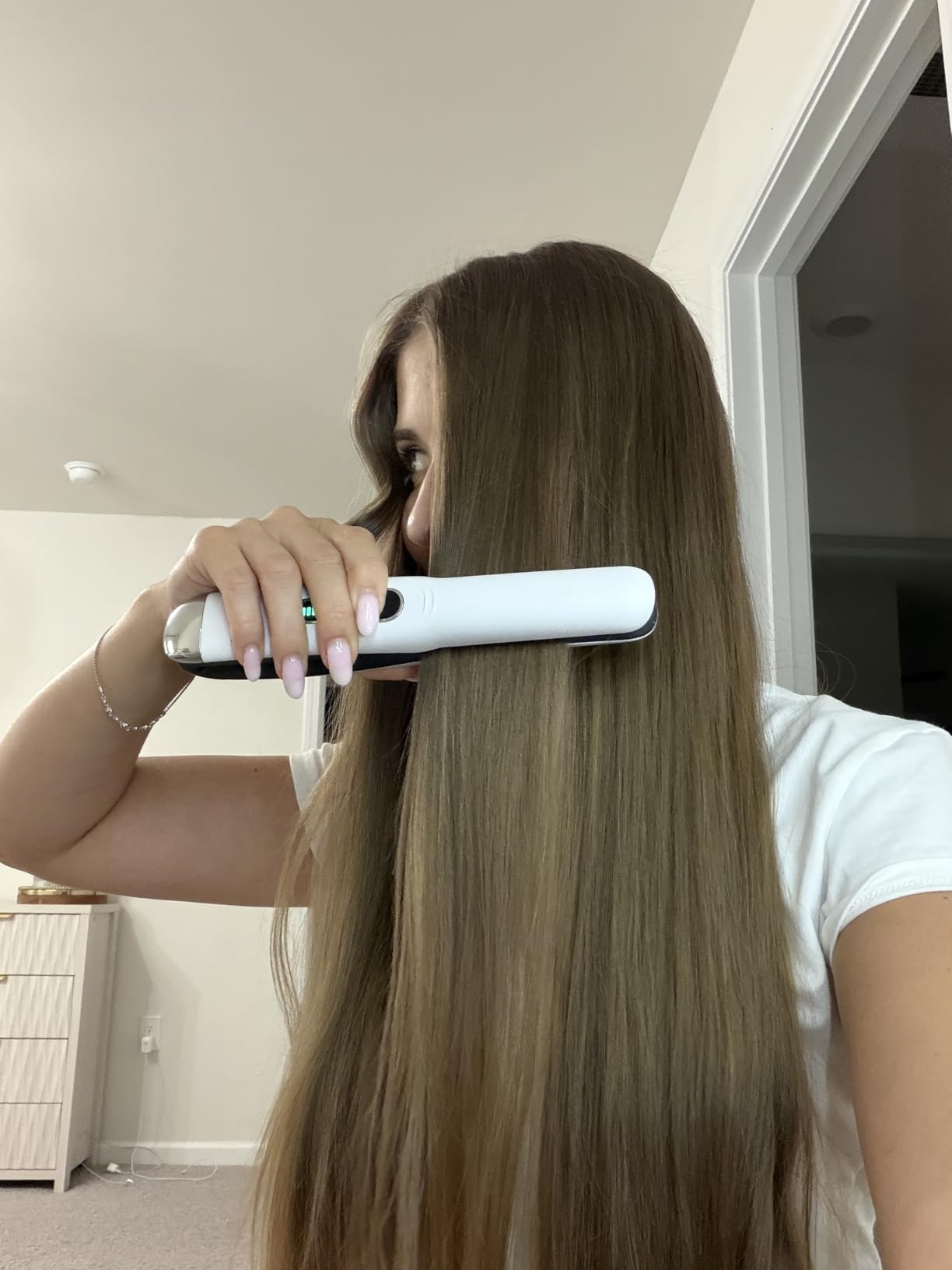 SUNMAY Cordless Hair Straightener, 0.85 Inch Titanium Portable Hair Straightener for Travel, Cordless Mini Flat Iron Hair Straighteners and Curlers 2 in 1, Dual Voltage, On-The-Go & 20S Fast Heat Up customer photo 2