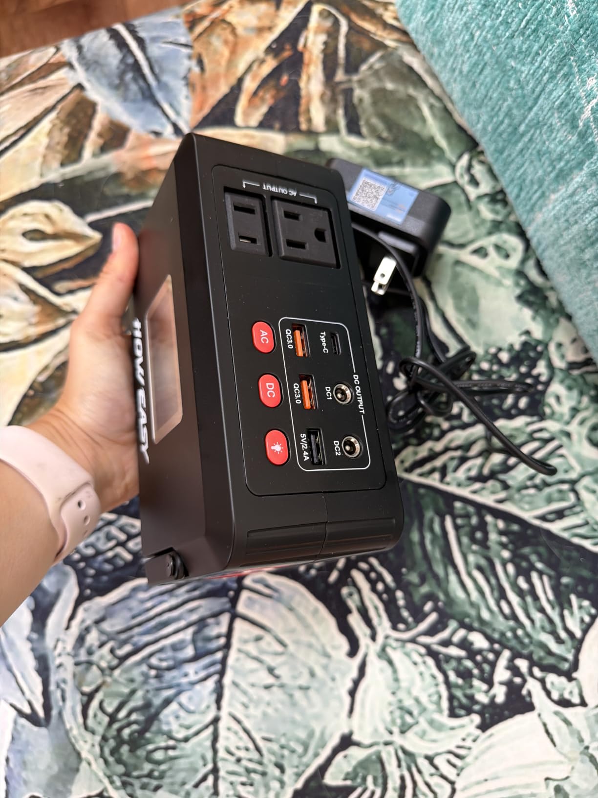HOWEASY Solar Generator 120W,Portable Power Station with 30W Solar Panel customer photo 1