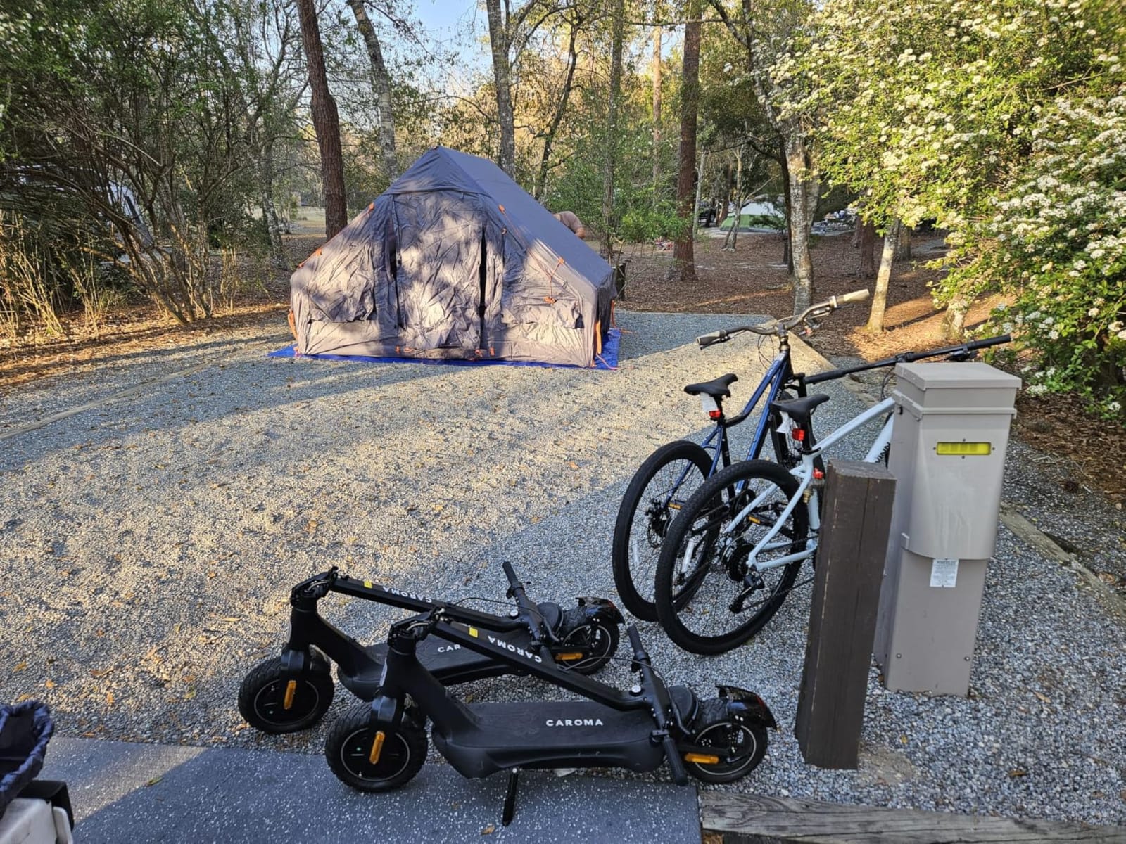 Inflatable Camping Tent for 4/6/8/10 Person, 4 Season Waterproof Blow Up Tent with Stove Jack & Skylight, Easy Setup Air Tent for Glamping & Family Camping customer photo 2