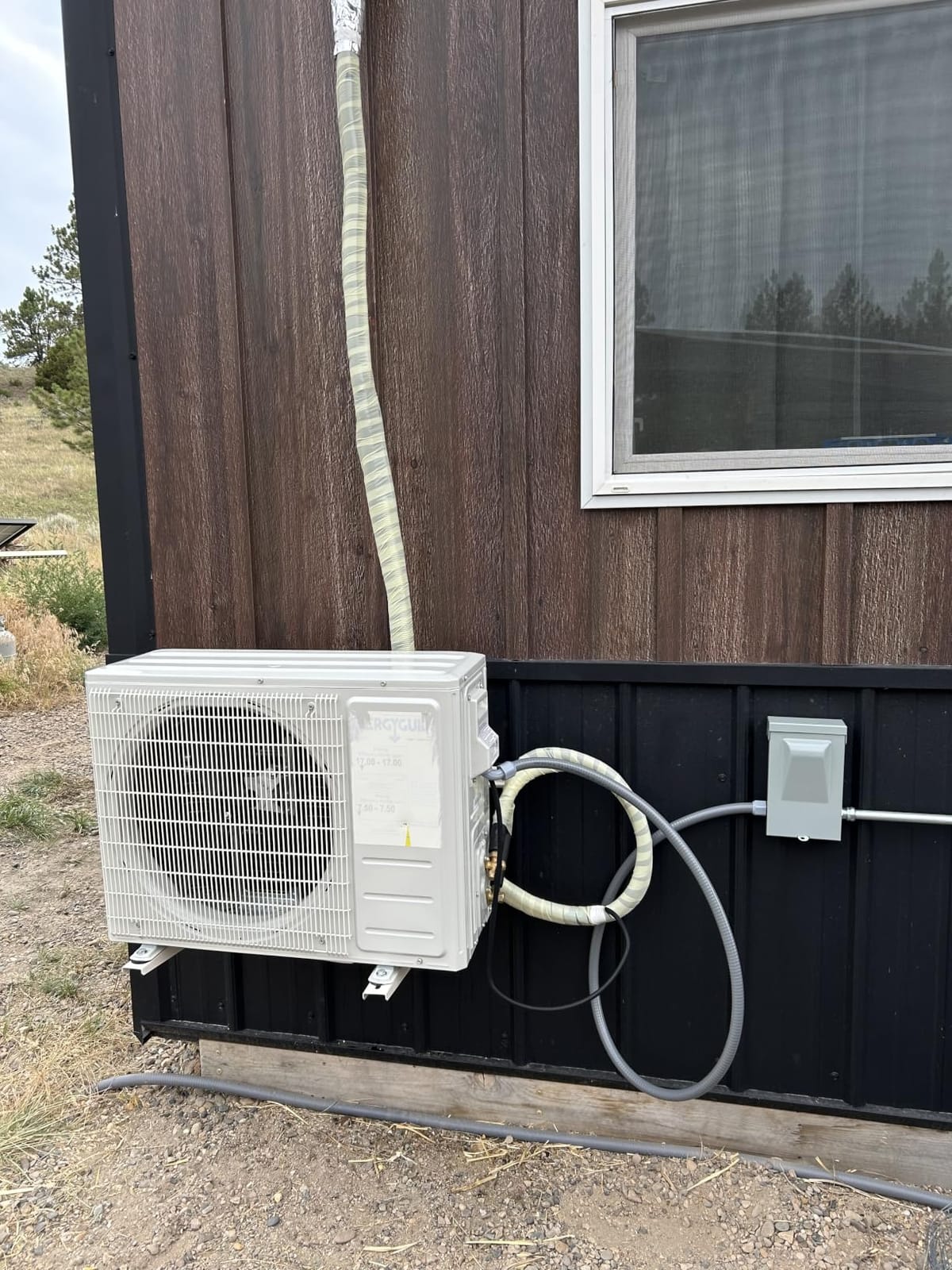 12000BTU Mini Split Air Conditioner& Heater, 17 SEER2 𝟏𝟏𝟓𝐕 Wall-Mounted AC Unit Cools Rooms up to 750 Sq. Ft, Energy Efficient Inverter AC with Heat Pump customer photo 2