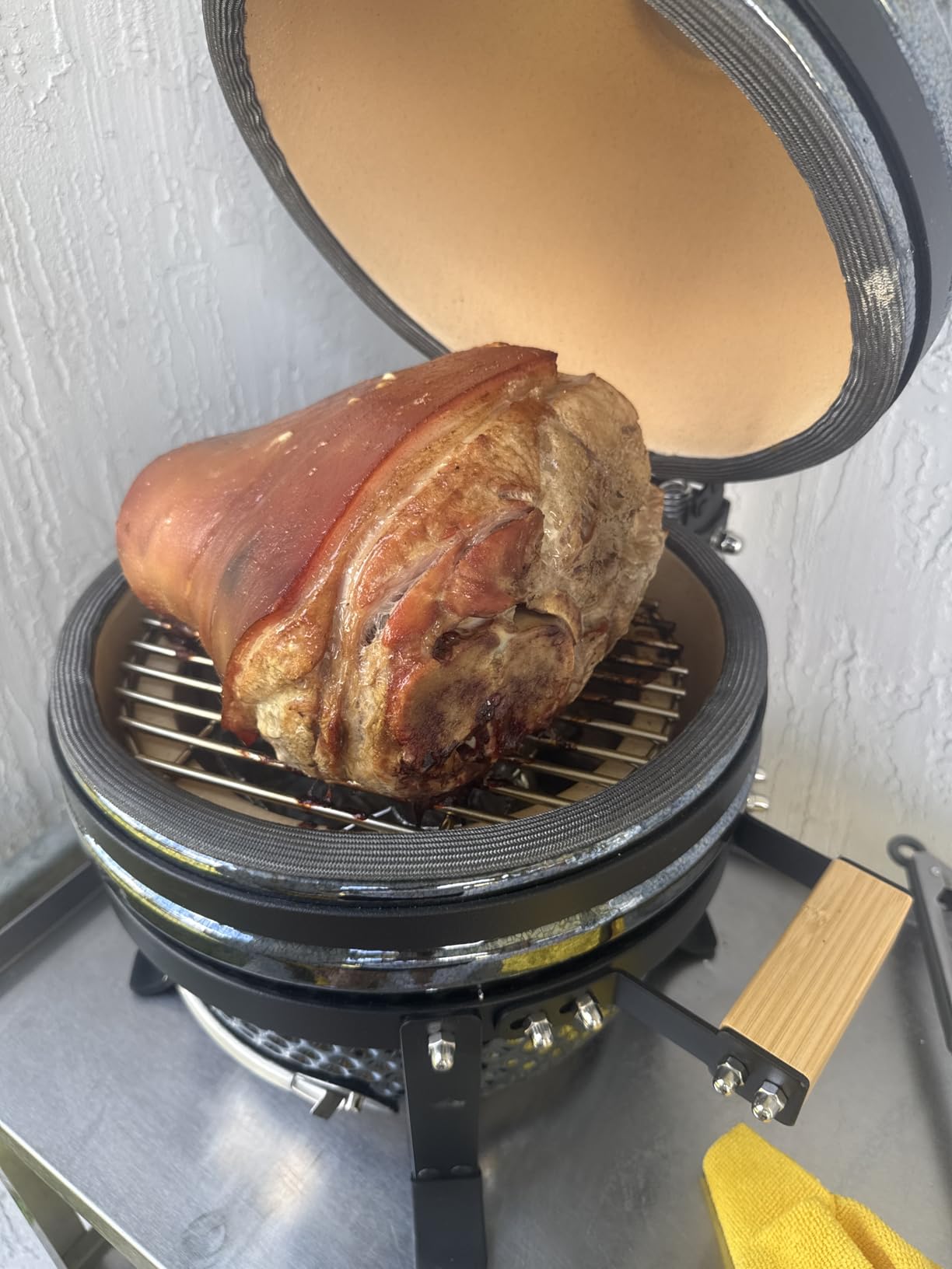 London Sunhine 13-Inch Ceramic Kamado Grill, Waterproof Vent Cap, Red customer photo 2