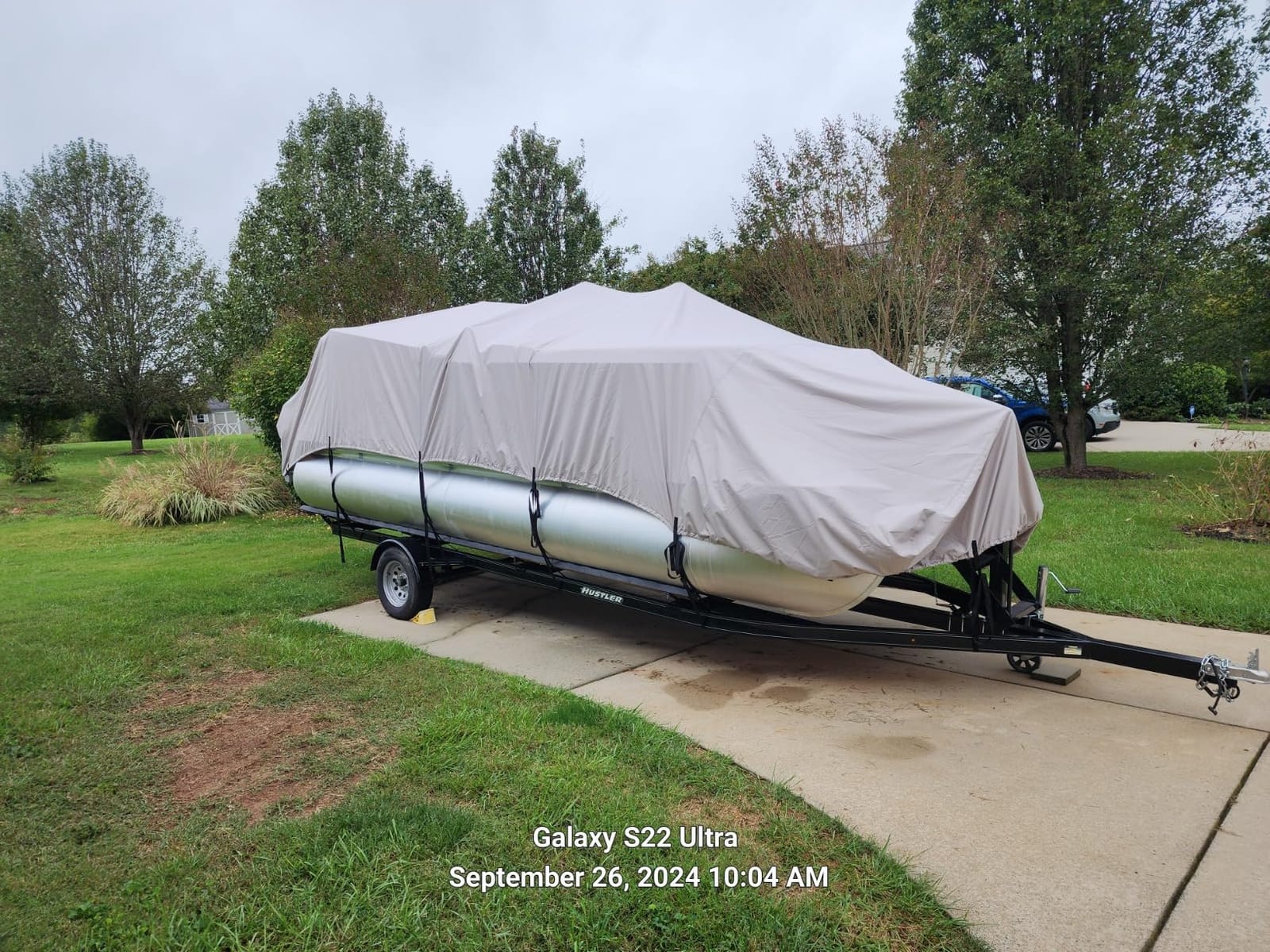 Pontoon Boat Cover 22-24 ft, 1200D Heavy Duty Waterproof Trailerable Cover for Pontoon Boats Up to 8.5 ft Beam, 16 Straps, Elastic Hem &Outboard Motor Cover, Gray customer photo 2