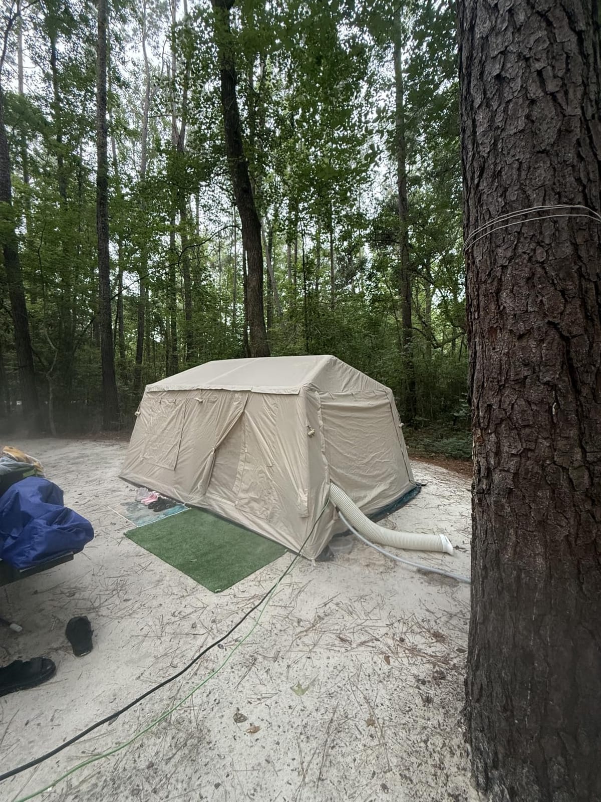 Inflatable Tent, Easy Setup 4/6/8/10/12 Person Blow Up Tent with Hand Pump customer photo 1