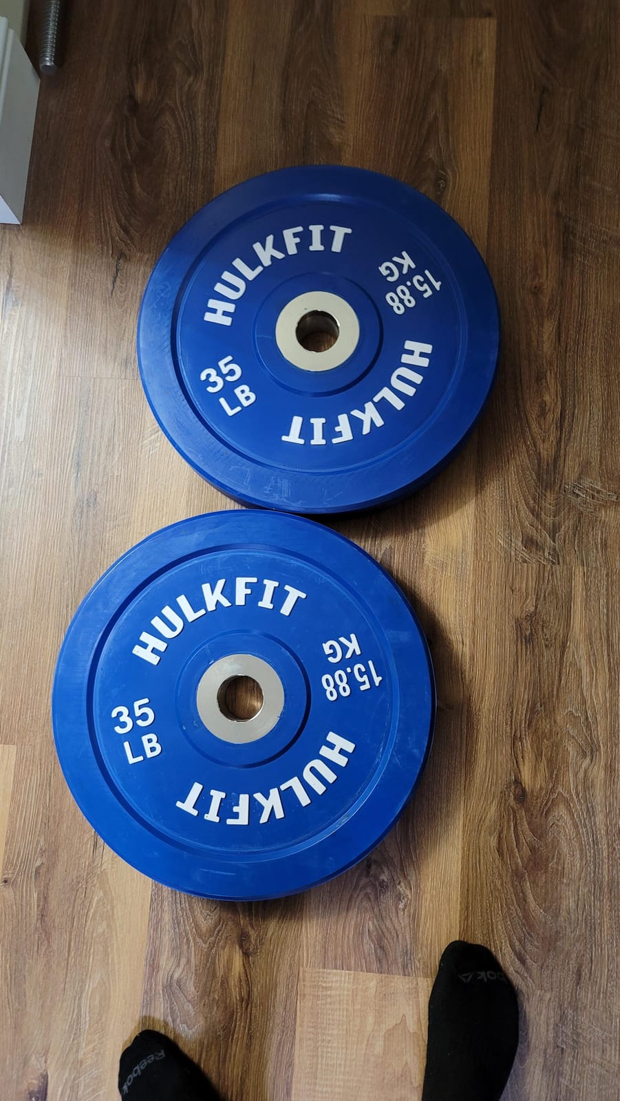 HULKFIT 2-Inch Olympic Rubber Weight Plates Sets, Bumper Plates Set with 7ft Bar, 100-390LB Set, Colored customer photo 2